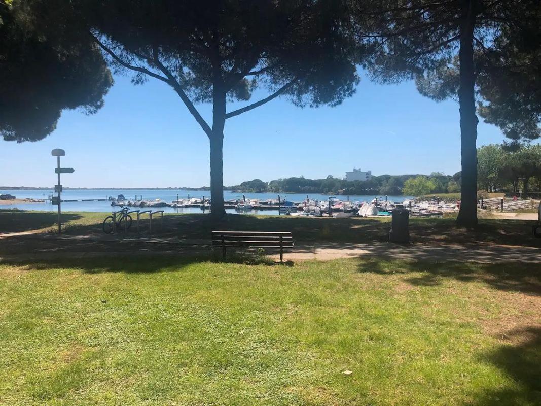 Tres Beau Quartier Le Ponant Avec Piscine Port Vincent