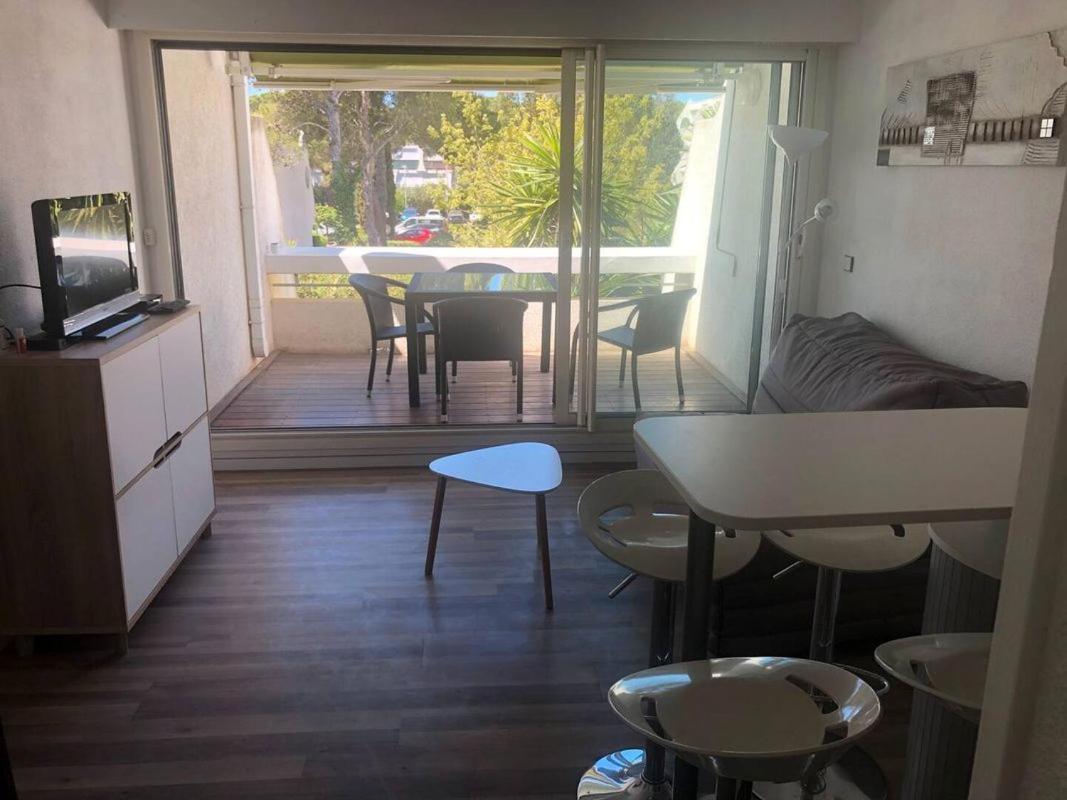 Apartment Tres Beau Quartier Le Ponant Avec Piscine Port Vincent *